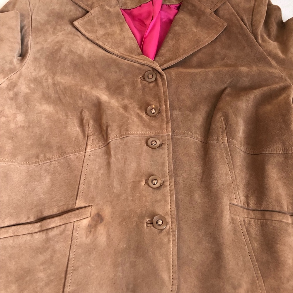 i.e. Women’s Genuine Leather Suede Tan Camel Blazer, size Large Button Front - Picture 13 of 16
